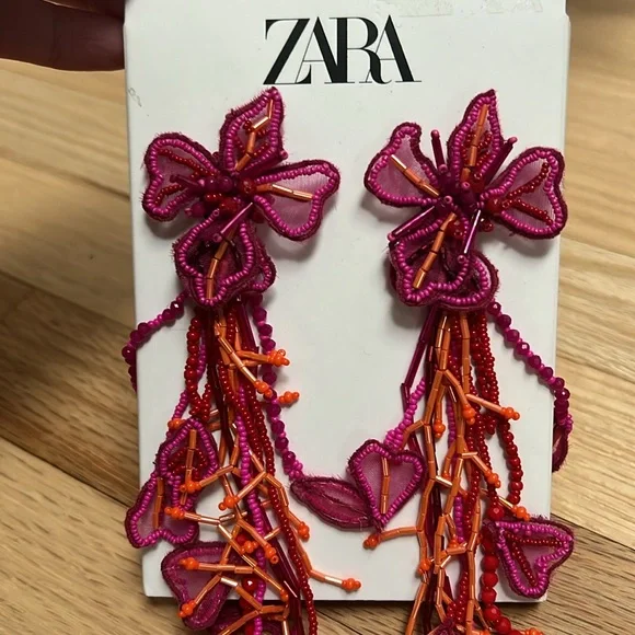 NWT Zara Limited Edition Floral Beaded Earrings - Picture 6 of 8